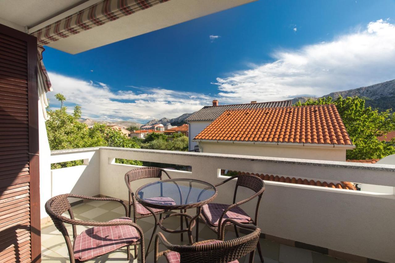 Apartment Valkovic Baška Buitenkant foto